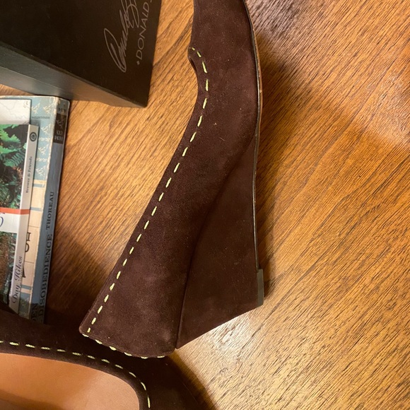 Donald J Pliner brown suede wedges - Picture 3 of 4